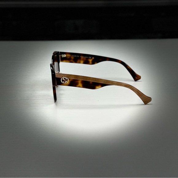 Gucci Classic Tortoise Shell Sunglasses